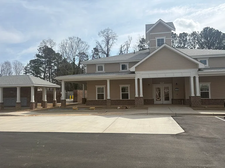 Tryon Station — Photo 11