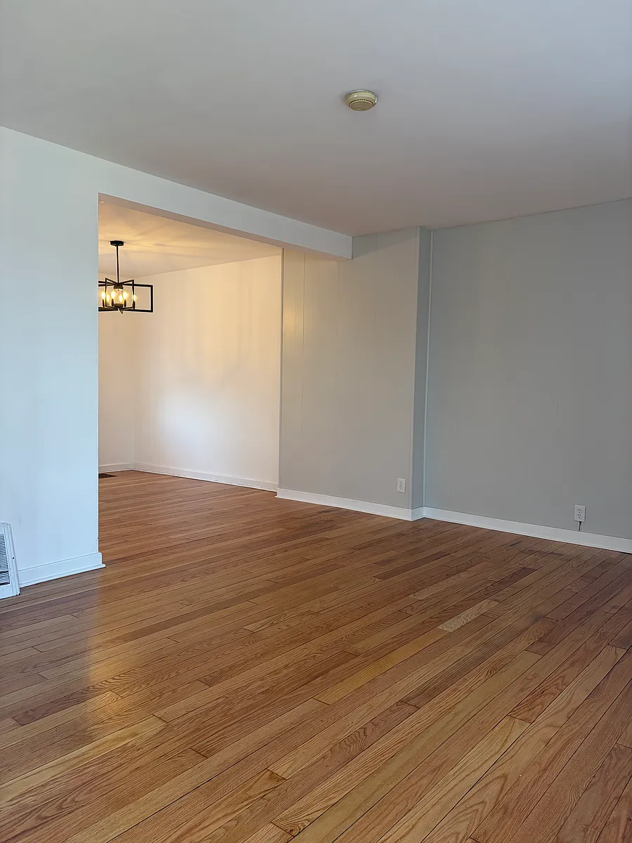 Building Photo - 6456 S Lockwood Ave