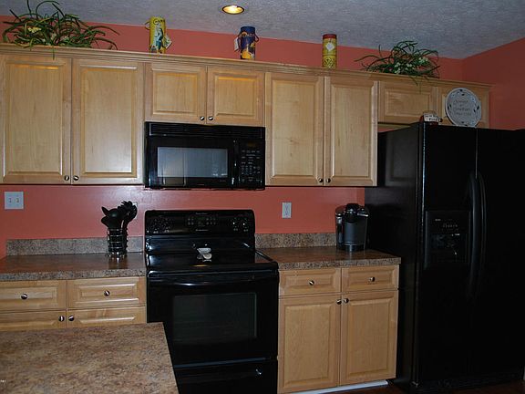 5th image of 360 Beechwood Ave