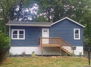 110 Lackawanna Trl, Hopatcong, NJ 07843