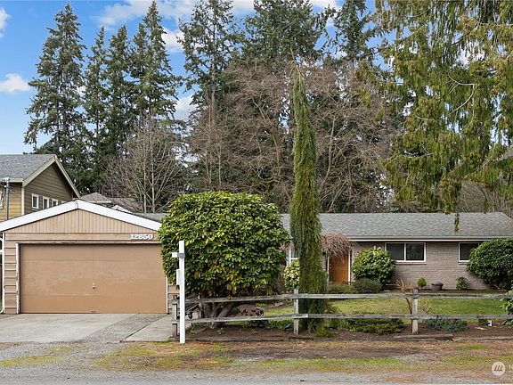 2nd image of 12650 NE 104th St