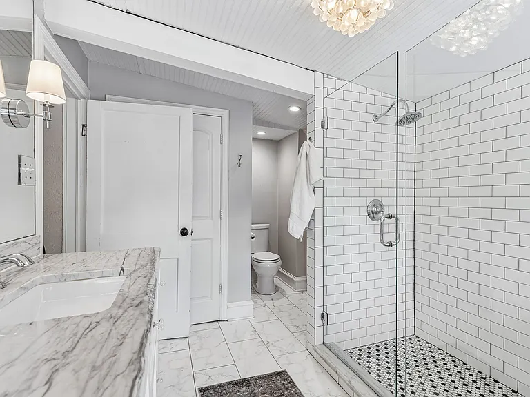 902 N Edgefield Ave — Photo 8