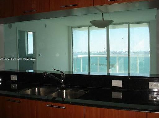 3rd image of 1800 N Bayshore Dr APT 3203