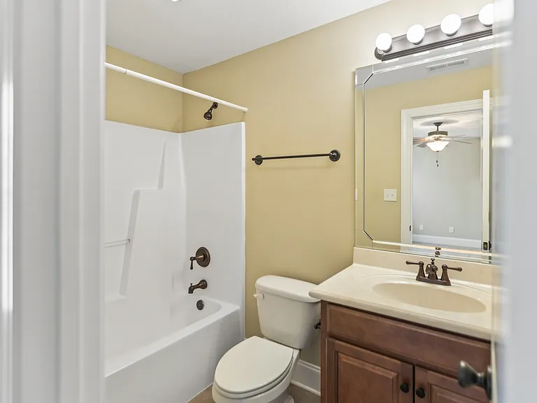 1624 Brook Hollow Dr #1-B — Photo 22