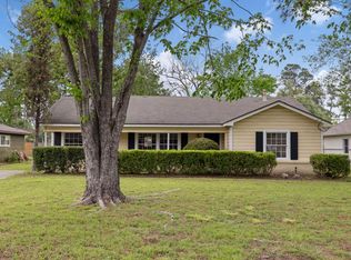 4010 Ascot Ln, Houston, TX 77092