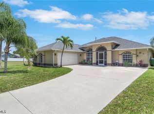 228 Aviation Pkwy, Cape Coral, FL 33904