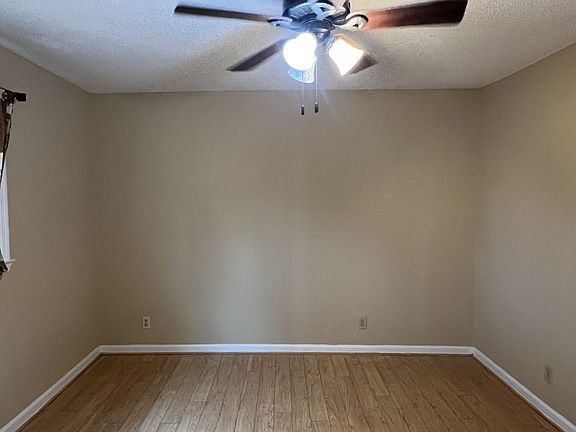 3rd image of 212 Highland Dr