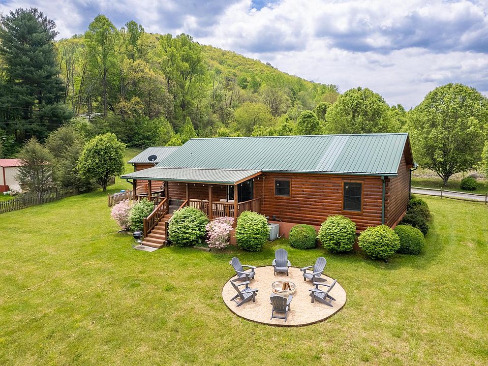 1st image of 272 Brookview Ln