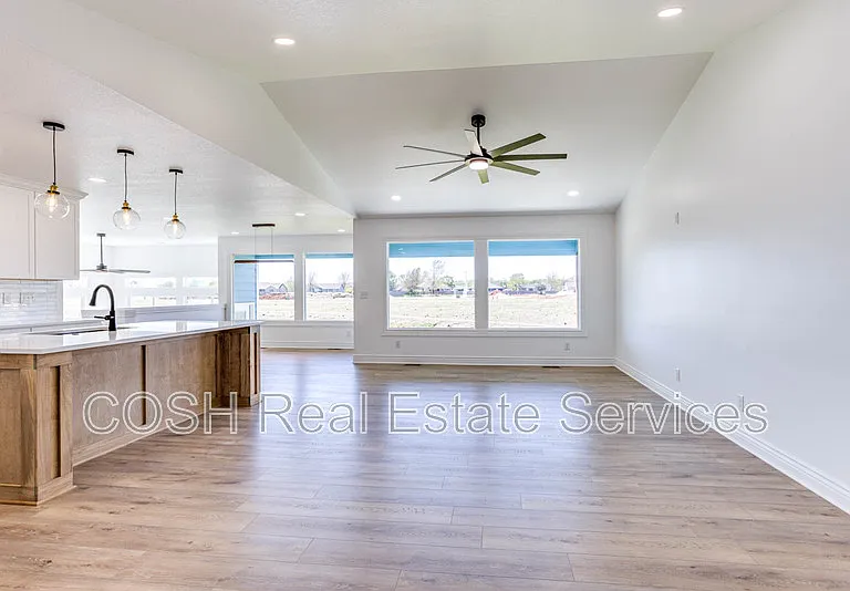 459 S Stoney Creek St — Photo 9