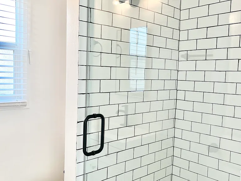 7120 Hawthorn Ave #9 — Photo 8