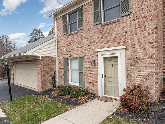 3rd image of 728 E Main St #728