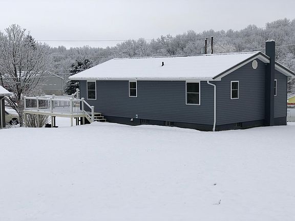 Exterior, rear