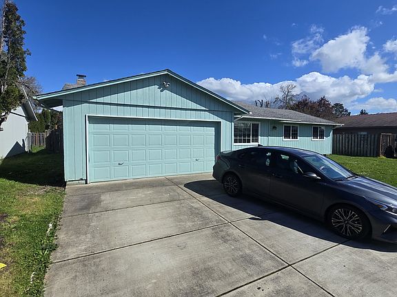 5th image of 6984 Pierce Dr N
