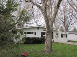 123 Maple Ave, North Aurora, IL 60542