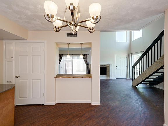 3rd image of 4514 W Continental Dr