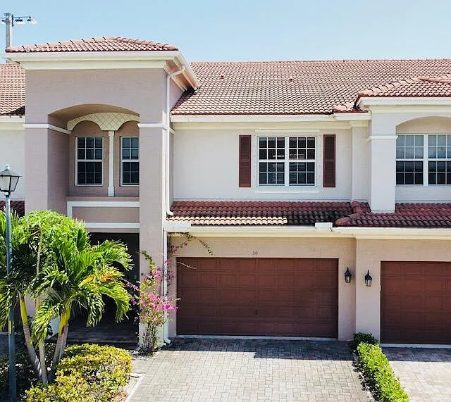 30 Beechdale Ln