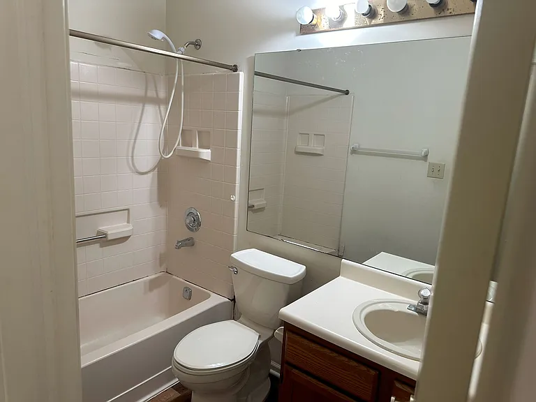 3004 Village Park North Dr — Photo 29