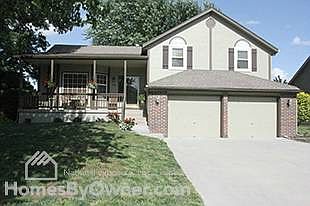 1st image of 416 NE Station Dr