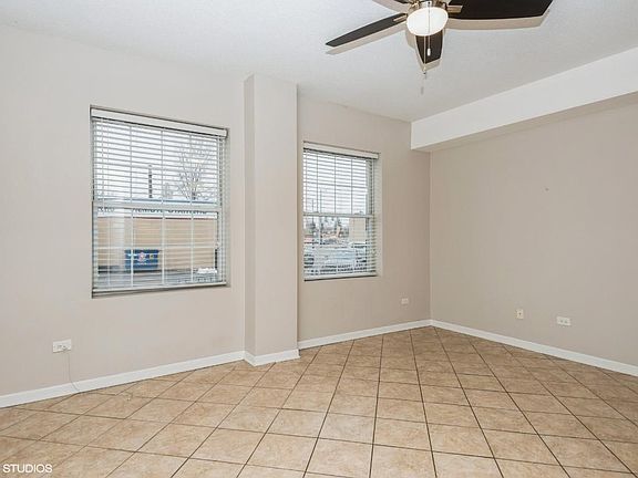2nd image of 5976-5980 N Lincoln Ave #5978-1A