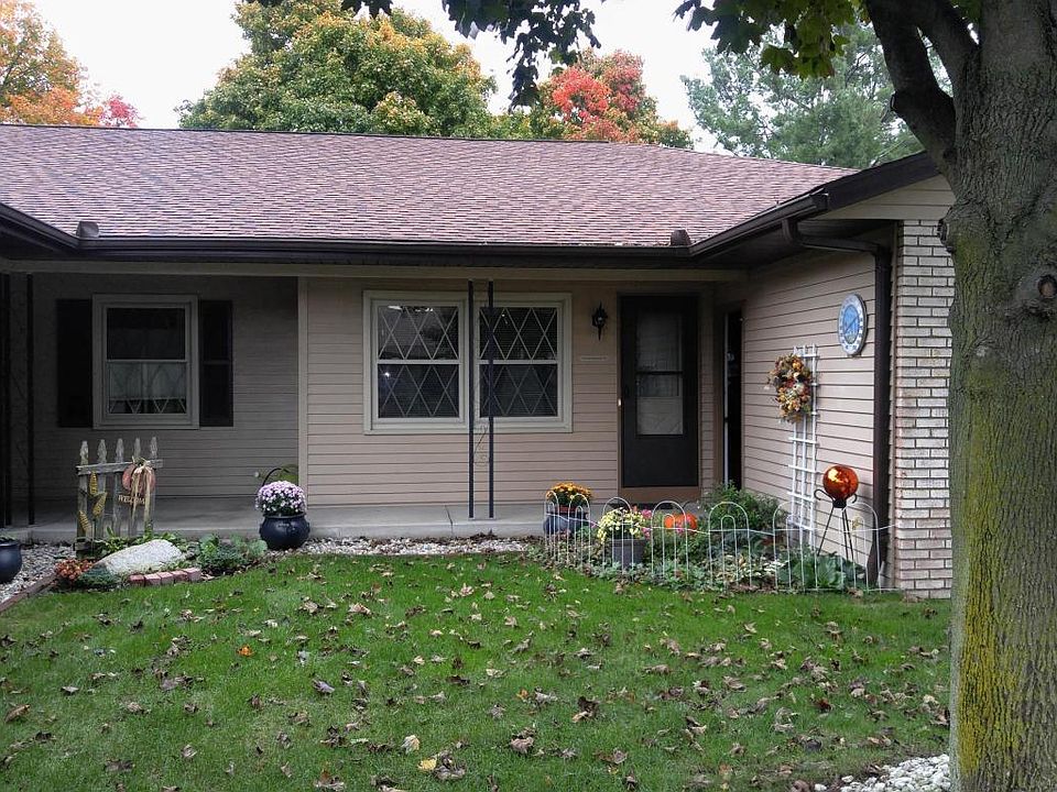 1st image of 7387 Pinegrove Dr #130