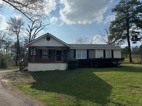 939 Cal Young Rd, Hallsville, TX 75650