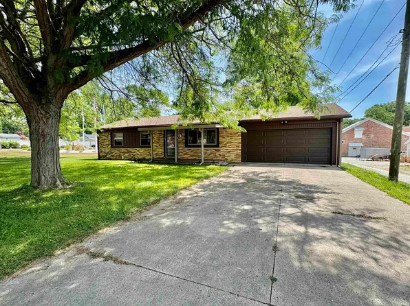 109 S Main St, Warren, IN 46792