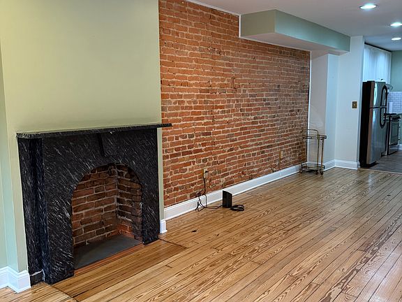 5th image of 522 E Clement St