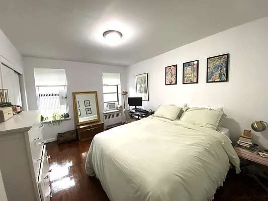Rented by Douglas Elliman | media 21
