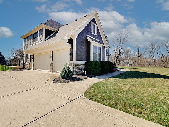 3rd image of 13188 Carmichael Ln