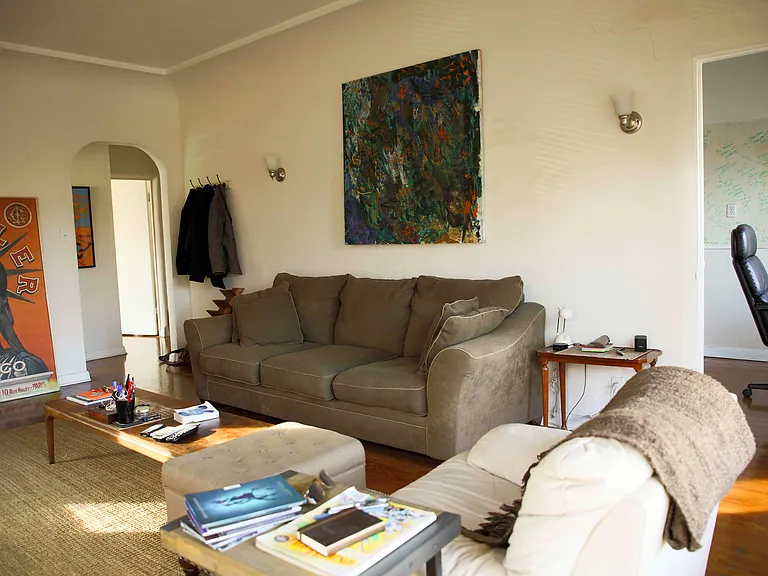 365 N Spaulding Ave #5 — Photo 1