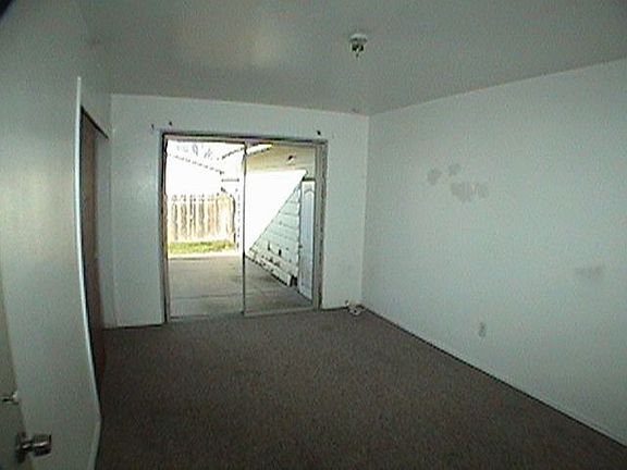5th image of 2572 Jefferson Ave