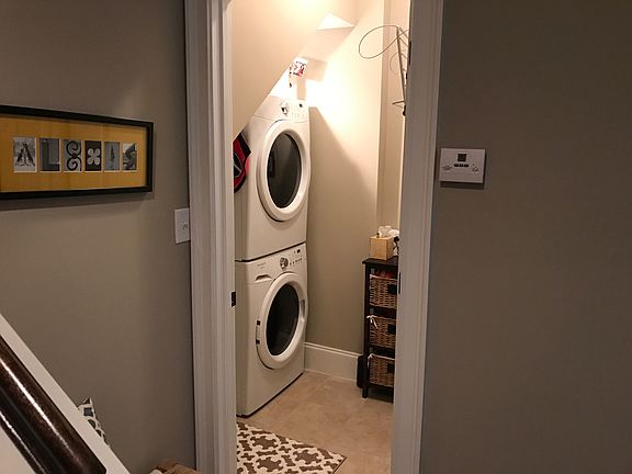 2nd image of 450 Railroad Ave Unit 2-C