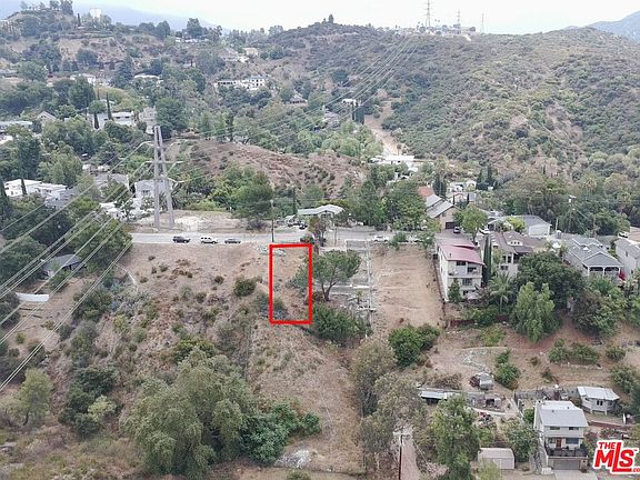 4th image of 9477 Reverie Rd