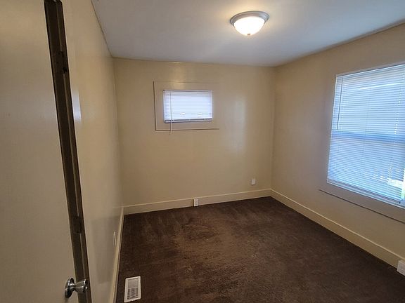 5th image of 335 S Oakland Ave