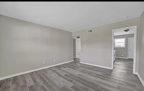 508 Vanderbilt St Photo 1