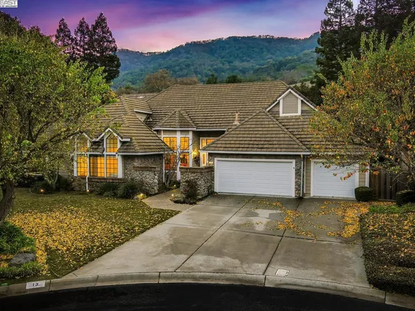 13 Foothill Ln, Pleasanton, CA 94588