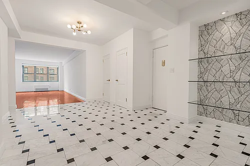 80 Park Ave Photo 1