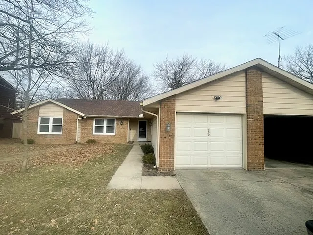 400-402 W Charter Dr #2 — Photo 6