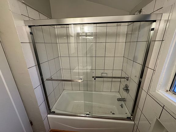4th image of 2118 California St Unit B