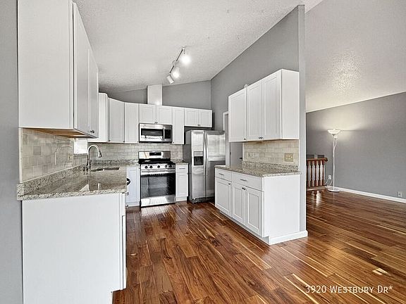 4th image of 3920 Westbury Dr