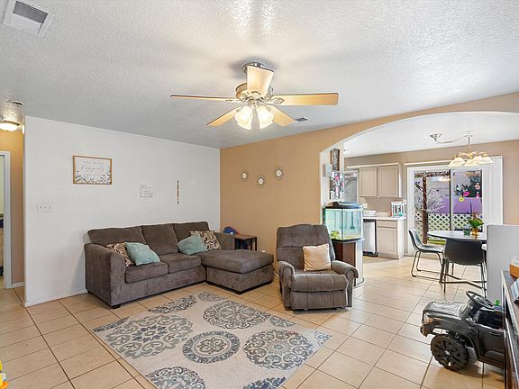 5th image of 616 Vista Viva Ln SW