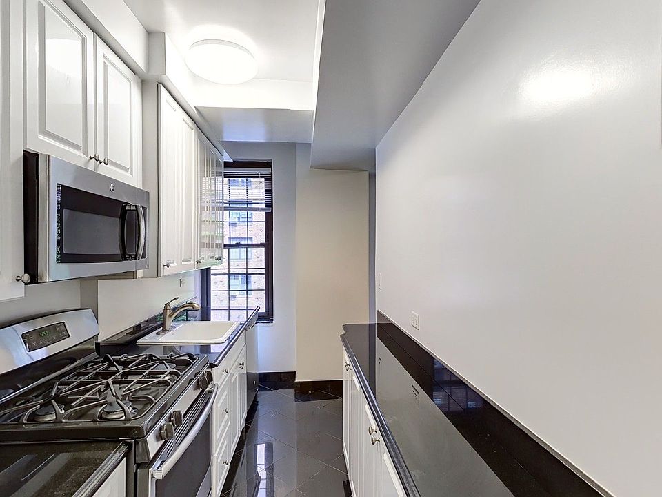 2nd image of 455 W 23rd St APT 14A