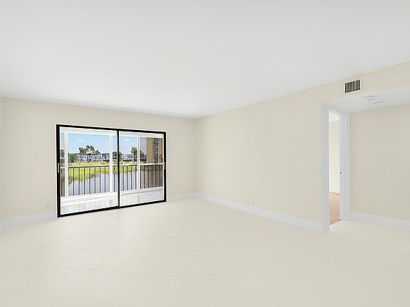 4th image of 7270 Ashford Place #208