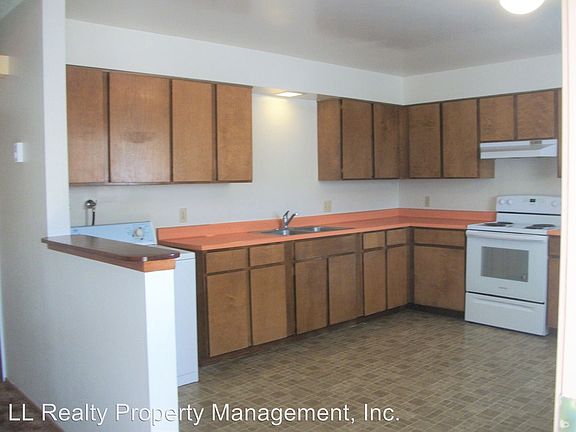 4th image of 216 S West St APT A