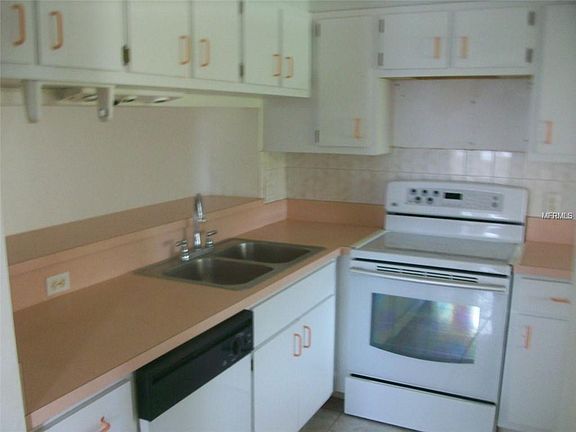 5th image of 12144 SW Egret Cir APT 905