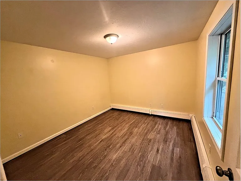 14 Cummings St #2 — Photo 14