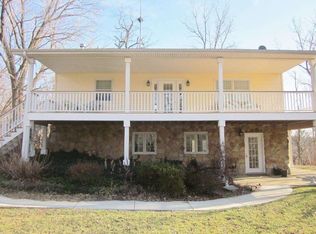 3655 Trails End Rd, Boonville, IN 47601