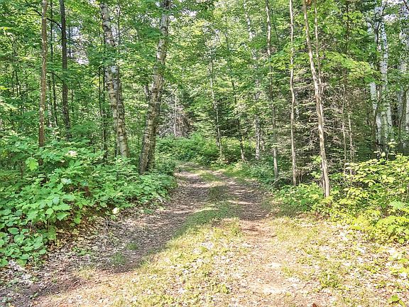 4th image of N Bolton Lake Ln