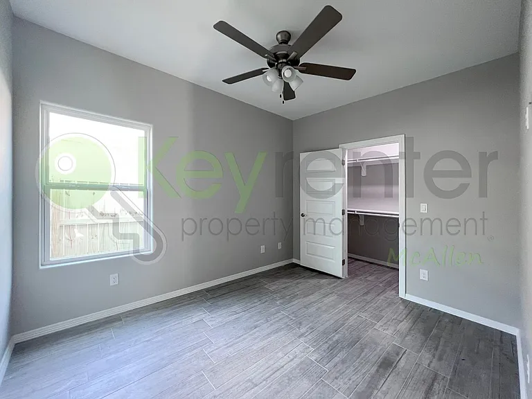 1812 Redbud Ln #1 — Photo 7