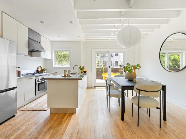 22 Sharon Street image 2 of 9